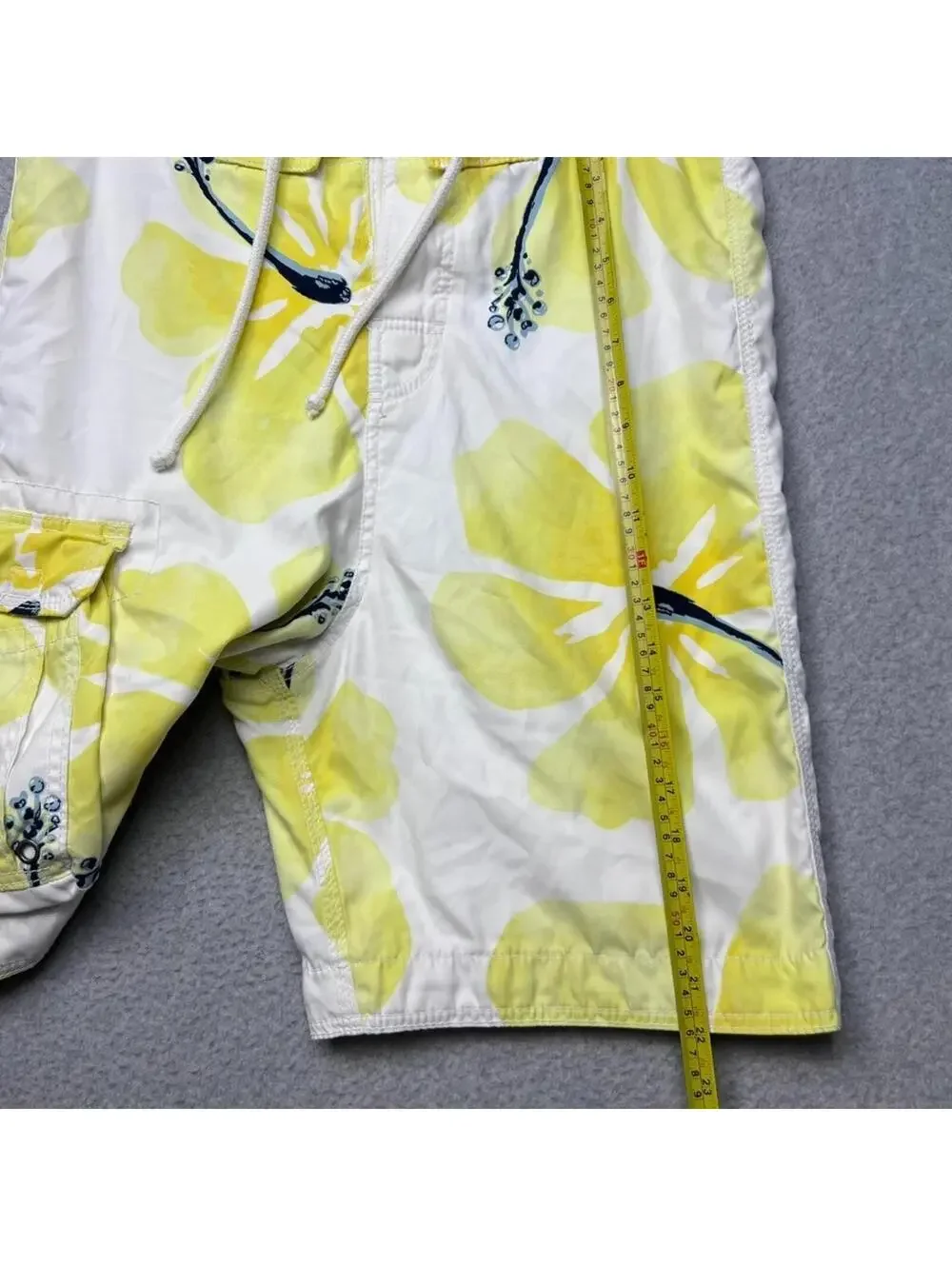 Vintage Hollister Y2K Yellow Tropical Floral Board Shorts Swim Trunks Size Small
